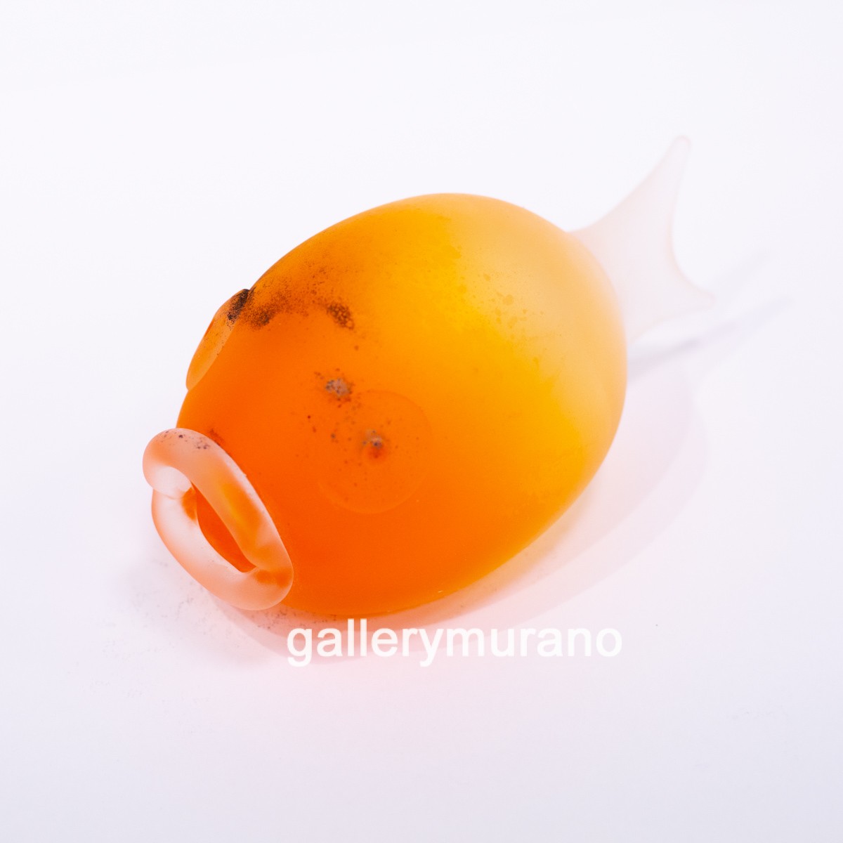 Рыба матовая оранжевая