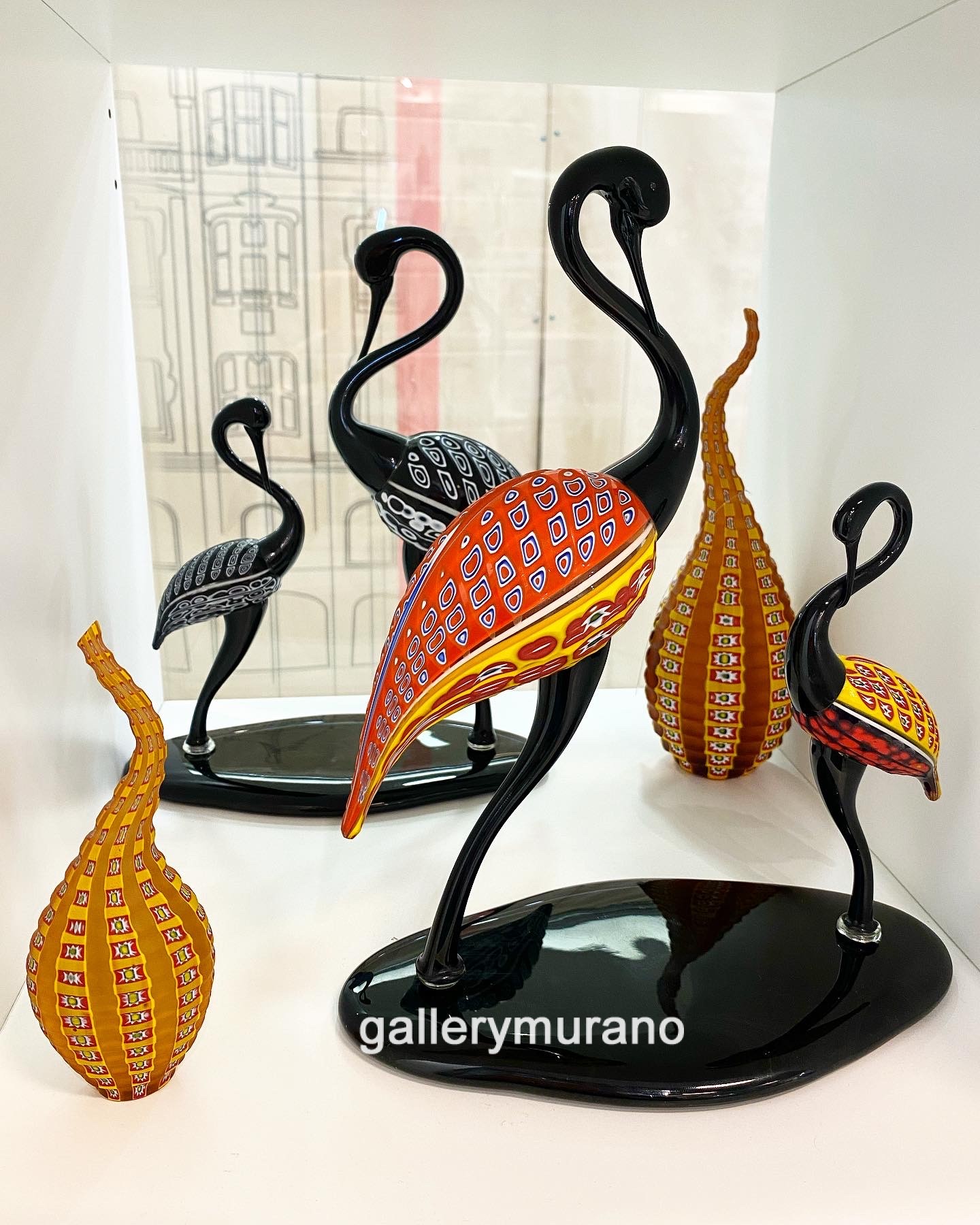 Скульптура на подставке "Flamingo orange"