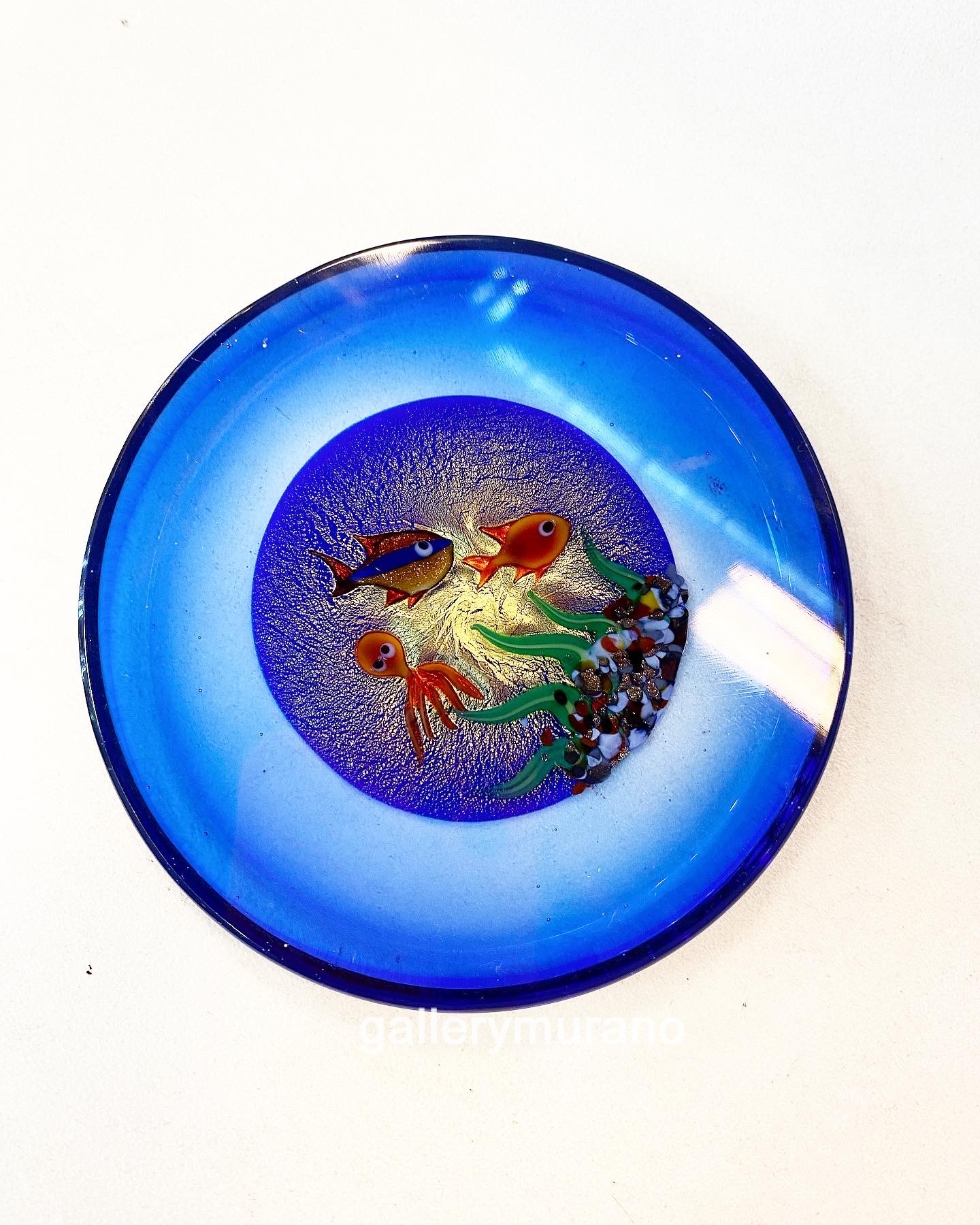 Тарелка декоративная с рыбками Blue